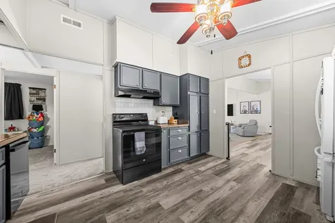 216 Linder Lane Rochelle IL 61068