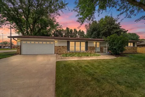 216 Linder Lane Rochelle IL 61068