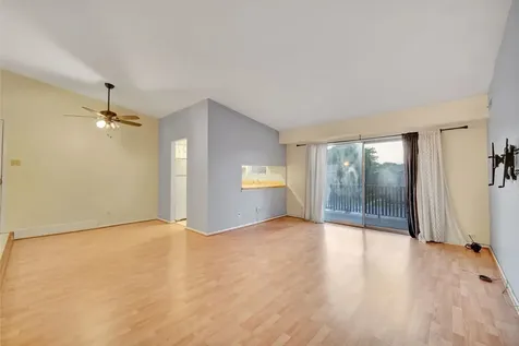 13911 James Drive Crestwood IL 60418