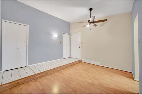 13911 James Drive Crestwood IL 60418