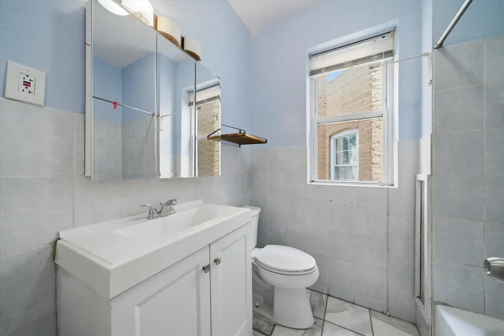 4918 North Monticello Avenue Chicago IL 60625