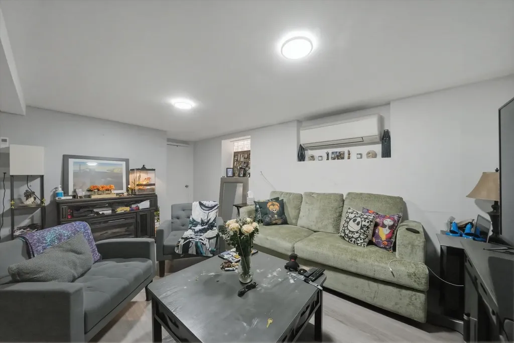 4918 North Monticello Avenue Chicago IL 60625
