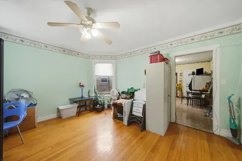 4918 North Monticello Avenue Chicago IL 60625