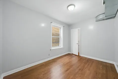 4918 North Monticello Avenue Chicago IL 60625