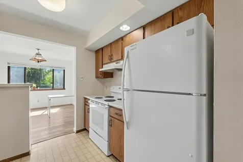 2142 Harbortown Circle Champaign IL 61821