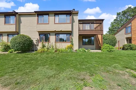 2142 Harbortown Circle Champaign IL 61821
