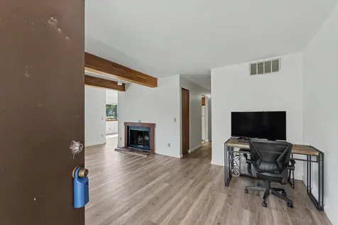 2142 Harbortown Circle Champaign IL 61821