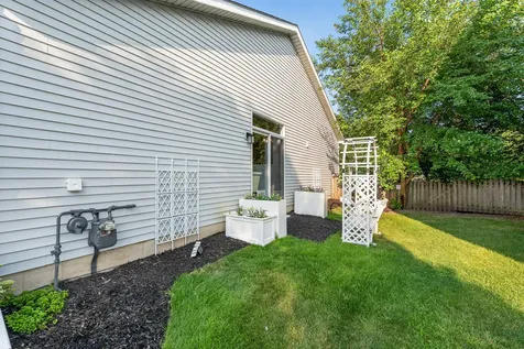 2246 Margaret Drive Montgomery IL 60538