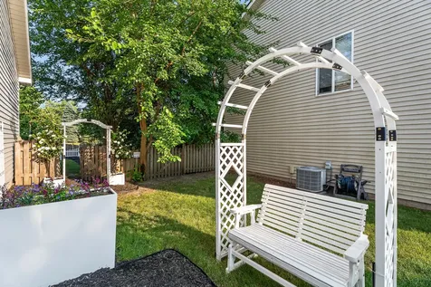 2246 Margaret Drive Montgomery IL 60538