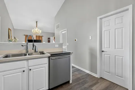 2246 Margaret Drive Montgomery IL 60538