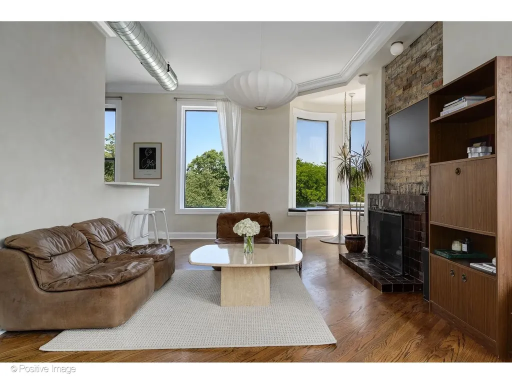 1135 West Webster Avenue Chicago IL 60614