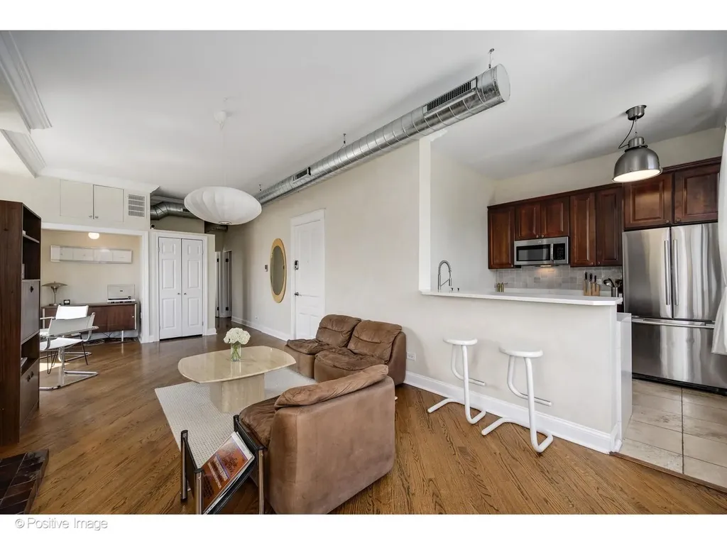 1135 West Webster Avenue Chicago IL 60614