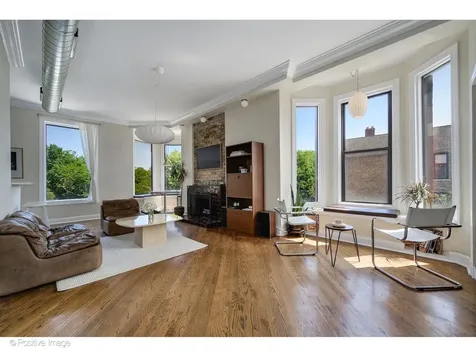1135 West Webster Avenue Chicago IL 60614