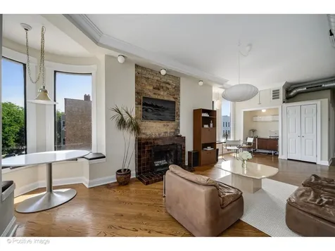 1135 West Webster Avenue Chicago IL 60614