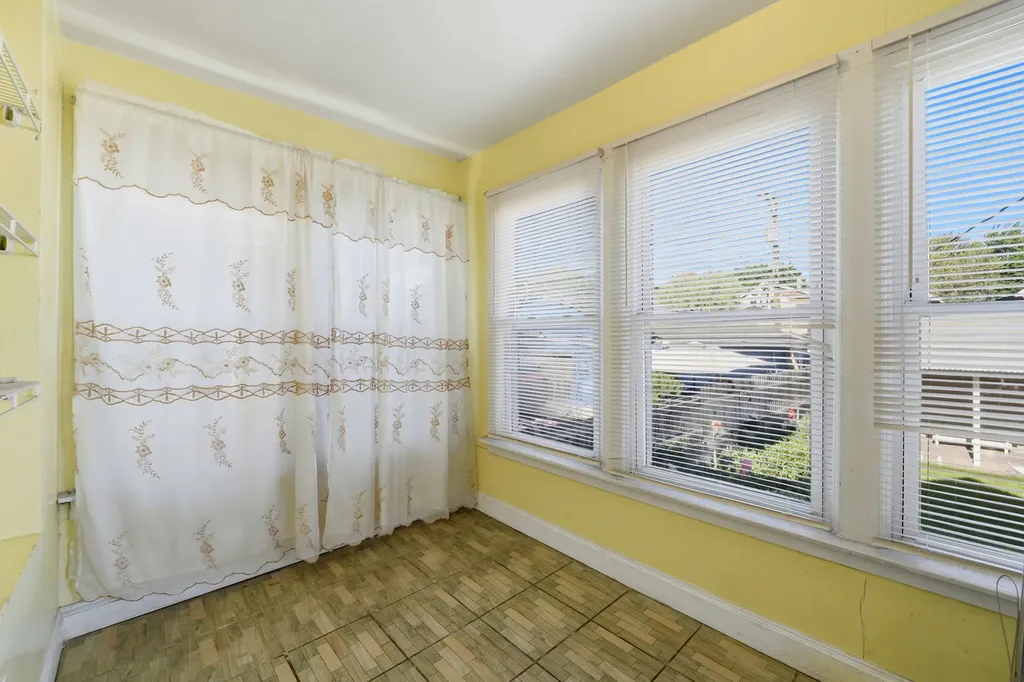 2229 North Kedvale Avenue Chicago IL 60639