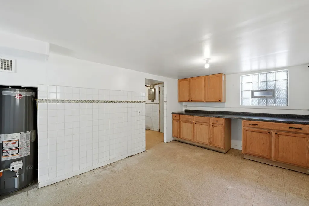2229 North Kedvale Avenue Chicago IL 60639