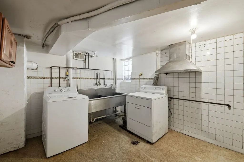 2229 North Kedvale Avenue Chicago IL 60639