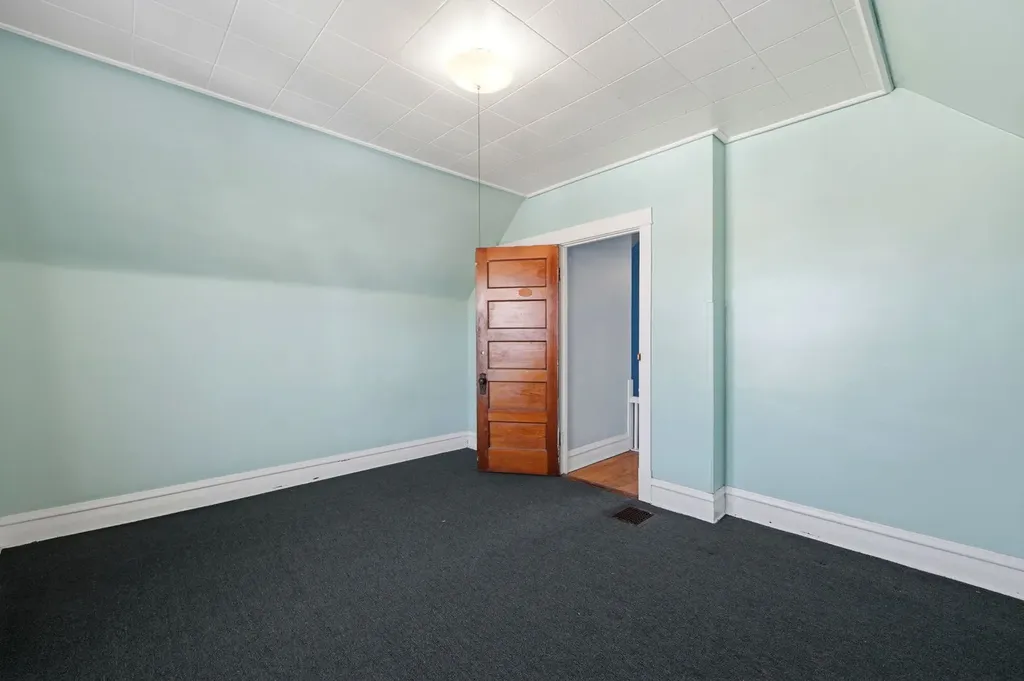 2229 North Kedvale Avenue Chicago IL 60639