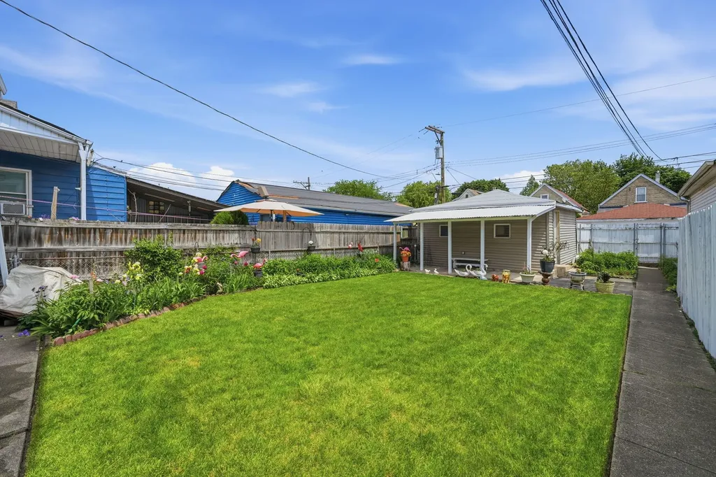 2229 North Kedvale Avenue Chicago IL 60639