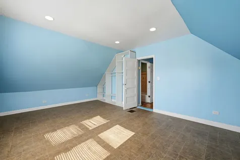 2229 North Kedvale Avenue Chicago IL 60639
