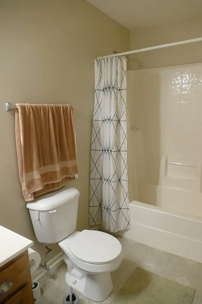 1995 Golden Gate Lane Naperville IL 60563