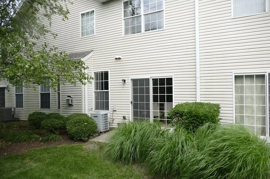 1995 Golden Gate Lane Naperville IL 60563