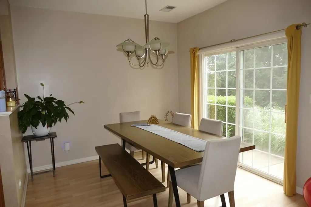 1995 Golden Gate Lane Naperville IL 60563