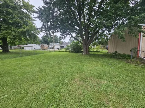 2521 Oak Street Quincy IL 62301