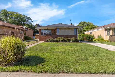 930 East 161st Place South Holland IL 60473