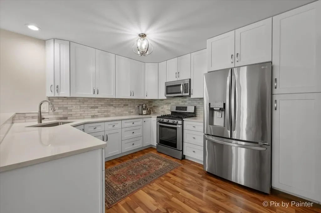 624 Daisy Lane Roselle IL 60172