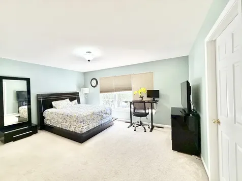 356 North West Pointe Drive Vernon Hills IL 60061