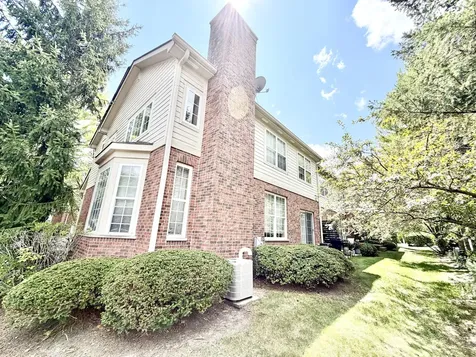 356 North West Pointe Drive Vernon Hills IL 60061
