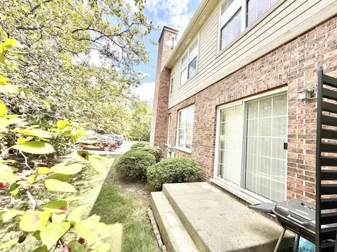 356 North West Pointe Drive Vernon Hills IL 60061