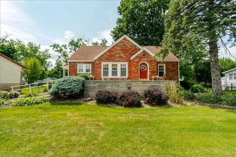 111 Loren Street Washington IL 61571