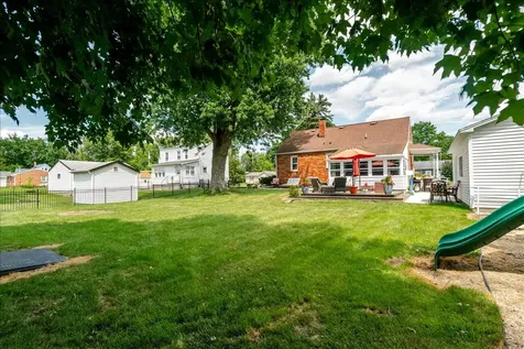 111 Loren Street Washington IL 61571