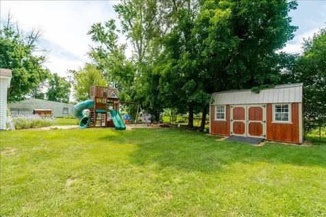 111 Loren Street Washington IL 61571