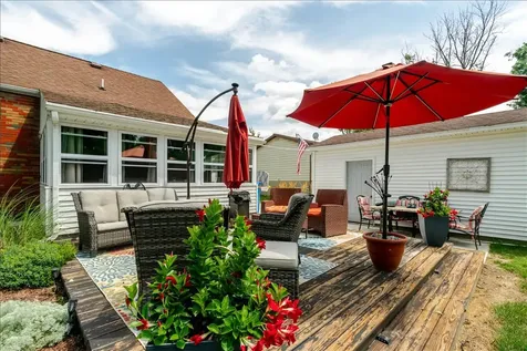 111 Loren Street Washington IL 61571