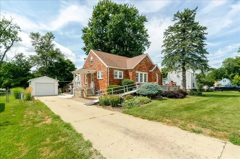 111 Loren Street Washington IL 61571