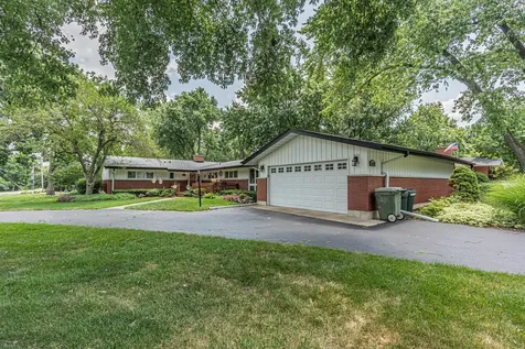 12501 South 74th Avenue Palos Heights IL 60463