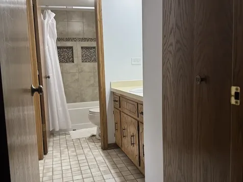 4924 Circle Court Crestwood IL 60418