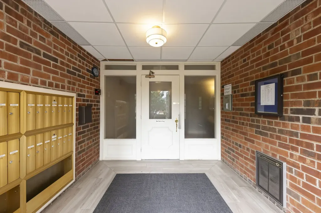 515 North Main Street Glen Ellyn IL 60137