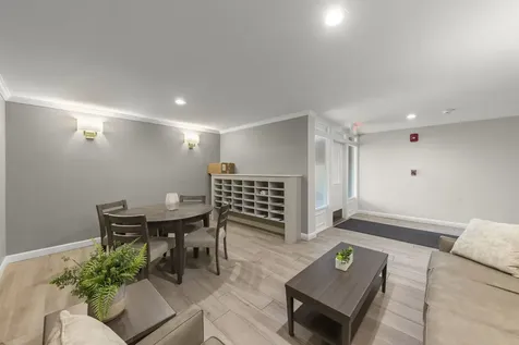 515 North Main Street Glen Ellyn IL 60137
