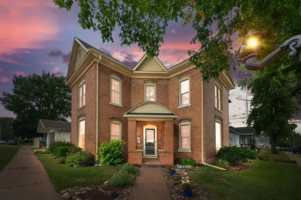 204 West Main Street Martinton IL 60951