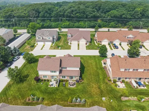 9415 Saratoga Court Hickory Hills IL 60457
