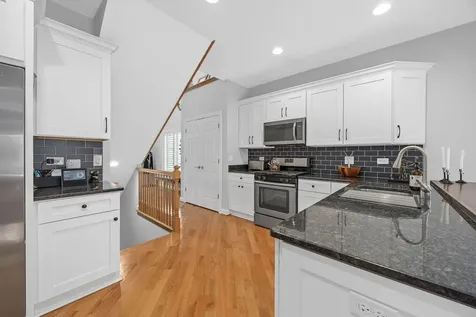 9415 Saratoga Court Hickory Hills IL 60457