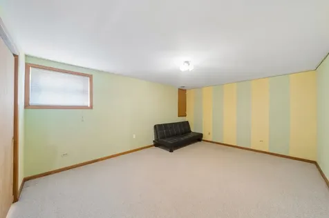 7017 West Jarvis Avenue Niles IL 60714