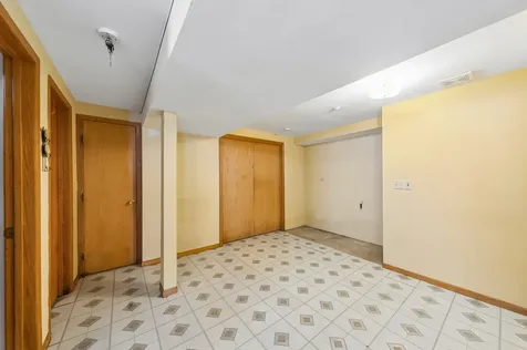 7017 West Jarvis Avenue Niles IL 60714