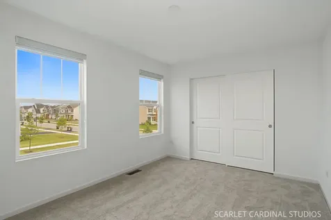 134 Piper Glen Avenue Oswego IL 60543