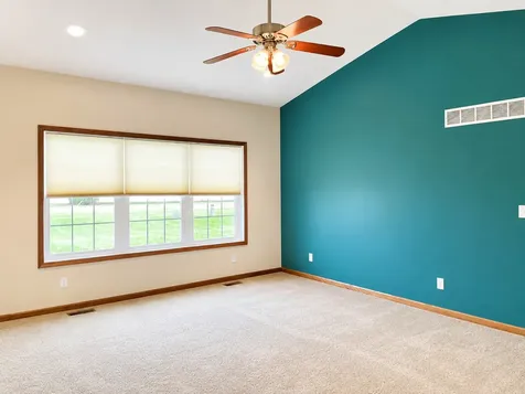 621 East Hewitt Street Forreston IL 61030