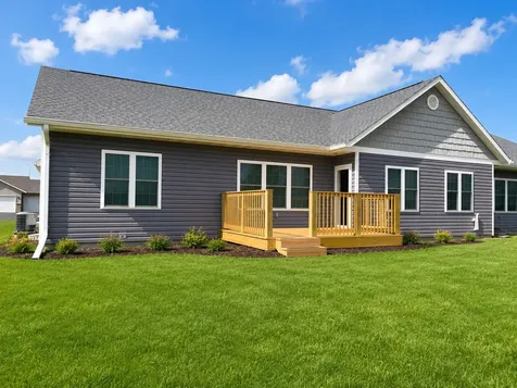621 East Hewitt Street Forreston IL 61030